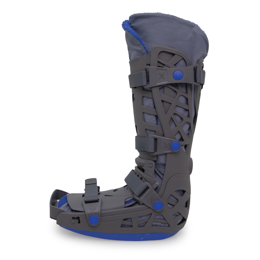 XBVACT Victor X Vacuum Victor Moonboot Tall Side 2