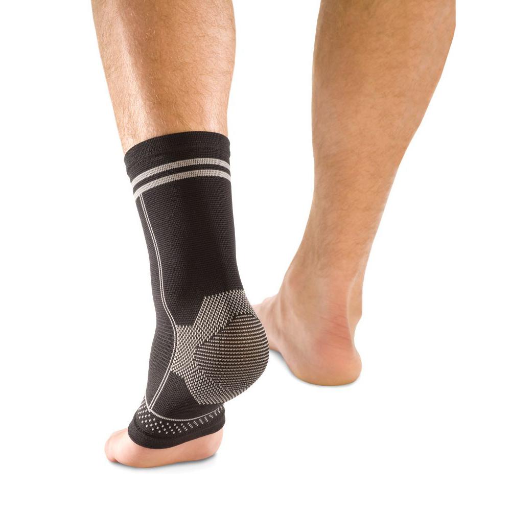 Mueller 4-Way Stretch Ankle Support